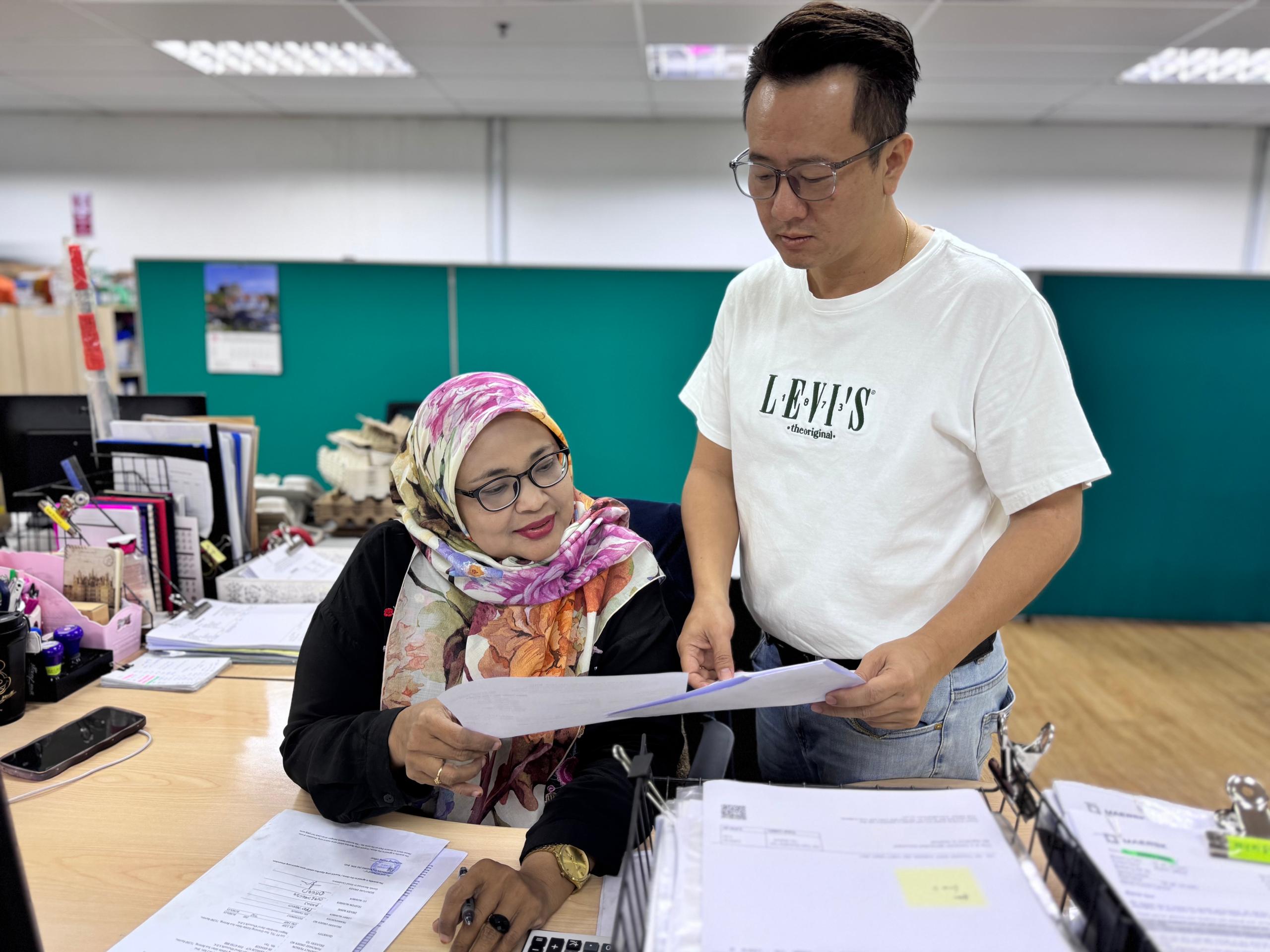 Saliza Bt Mohamad Akhir, Logistics Executive