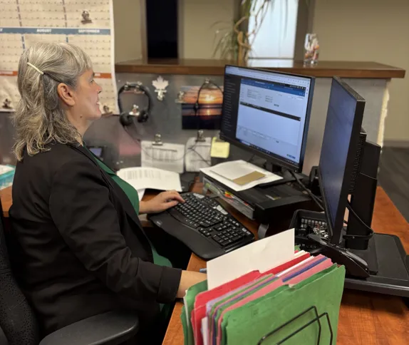 Deborah McLellan, Accounts Receivable Specialist, Canada