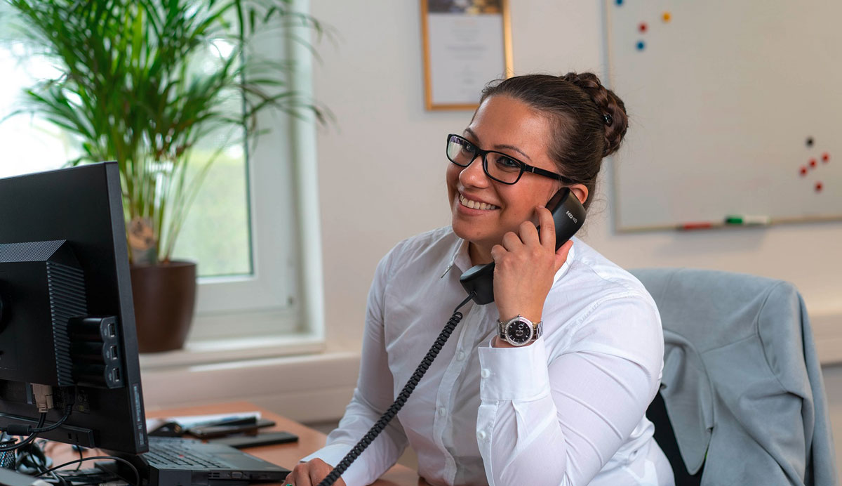 <h2 data-pm-slice="1 1 []">Customer service &amp; support</h2><p></p>