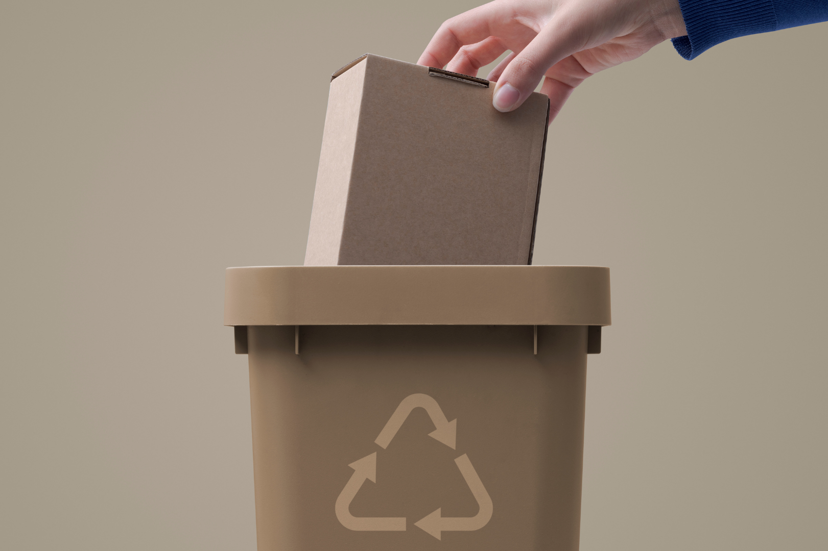 <p><strong style="box-sizing: border-box; border: 0px solid; margin: 0px; padding: 0px; font-weight: bolder; color: rgb(77, 77, 77); font-family: Poppins, "sans-serif"; font-size: 30px; font-style: normal; font-variant-ligatures: normal; font-variant-caps: normal; letter-spacing: normal; orphans: 2; text-align: start; text-indent: 0px; text-transform: none; widows: 2; word-spacing: 0px; -webkit-text-stroke-width: 0px; white-space: normal; background-color: rgb(244, 240, 235); text-decoration-thickness: initial; text-decoration-style: initial; text-decoration-color: initial;">5. Less Waste</strong></p>