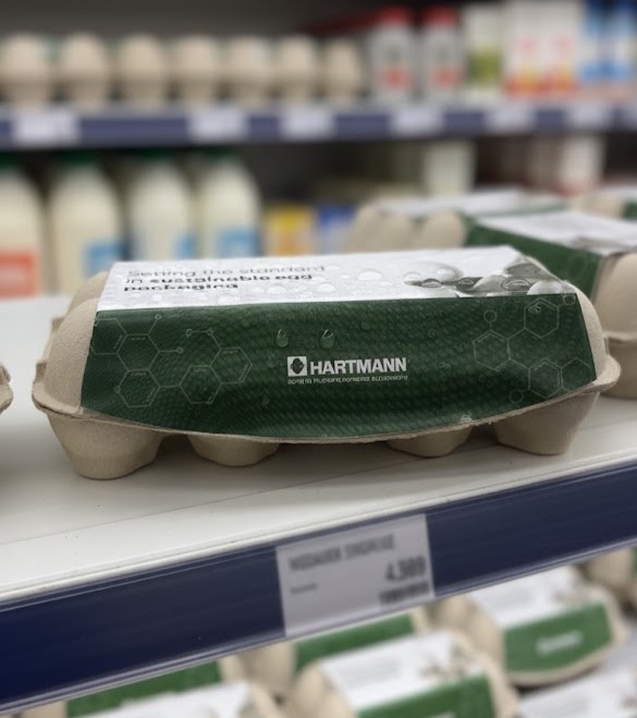 <p><strong style="box-sizing: border-box; border: 0px solid; margin: 0px; padding: 0px; font-weight: bolder; color: rgb(77, 77, 77); font-family: Poppins, "sans-serif"; font-size: 30px; font-style: normal; font-variant-ligatures: normal; font-variant-caps: normal; letter-spacing: normal; orphans: 2; text-align: start; text-indent: 0px; text-transform: none; widows: 2; word-spacing: 0px; -webkit-text-stroke-width: 0px; white-space: normal; background-color: rgb(244, 240, 235); text-decoration-thickness: initial; text-decoration-style: initial; text-decoration-color: initial;">7. Absorbs Moisture</strong></p>