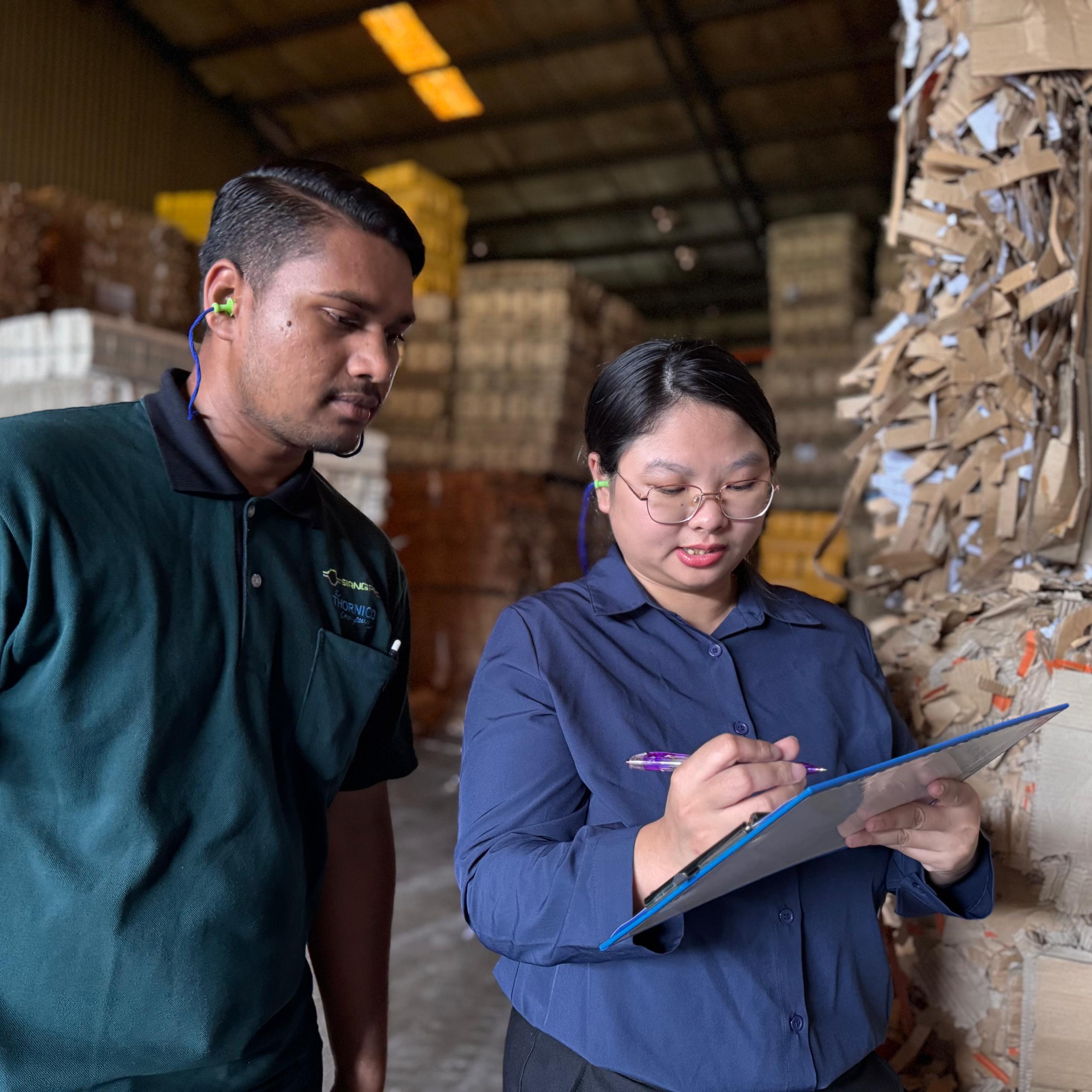 Kang Yi Cheng, Procurement & Warehouse Executive